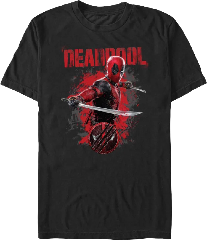 Men's fitted athletic t-shirt-Deadpool Katanas Pose Deadpool & Wolverine Marvel Comics T-Shirt