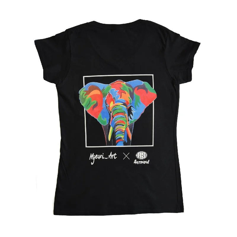 Men's casual fit t-shirt-A.S. Africa Elephant Ladies Vneck (Black)