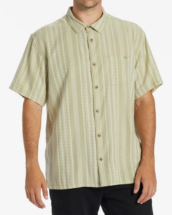 Men's sustainable dress shirt-Billabong Short Sleeve Men's Woven Shirts