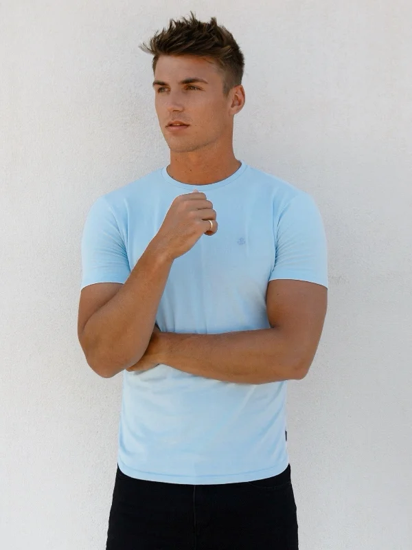 Men's minimalist t-shirt-Milo T-Shirt - Light Blue