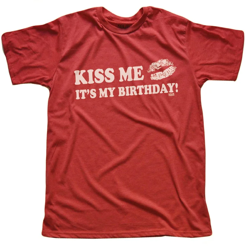 Men's contrast sleeve t-shirt-Kiss Me It's My Birthday T-shirt