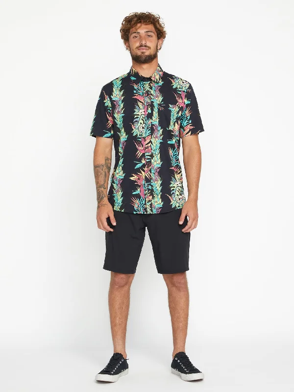 Men's cooling travel wear shirt-Volcom Entertainment Pepper Short Sleeve Shirt - Black