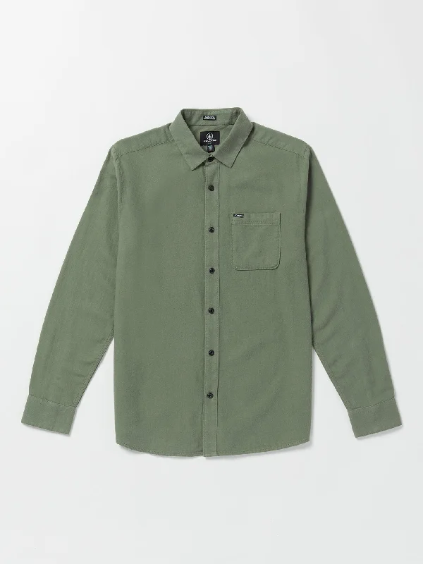 Men's relaxed fit travel shirt-Caden Solid Long Sleeve Shirt - Agave