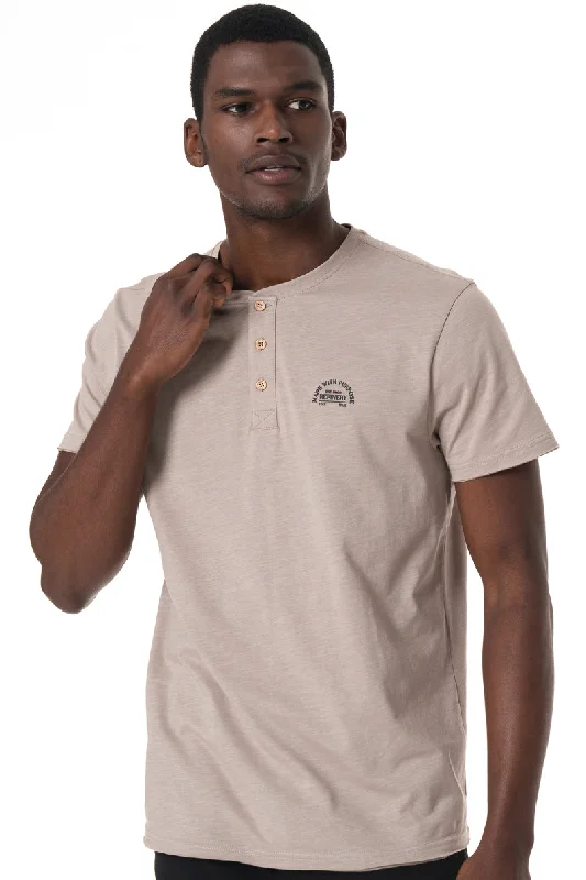 Men's nature-inspired t-shirt-Henley T-Shirt _ 151840 _ Biscuit